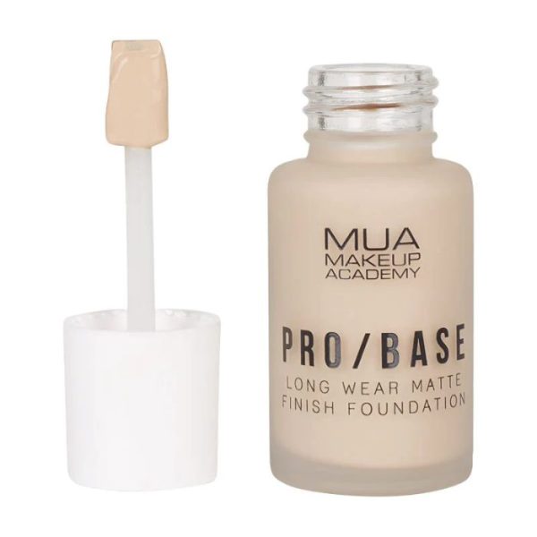 MUA PRO BASE LONG WEAR MATTE FINISH FOUNDATION 30 ML